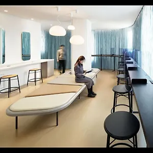 9h Nine Ningyocho Hotel a capsule