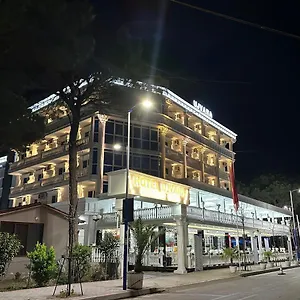 Ujvara Hotel Golem (Tirana)